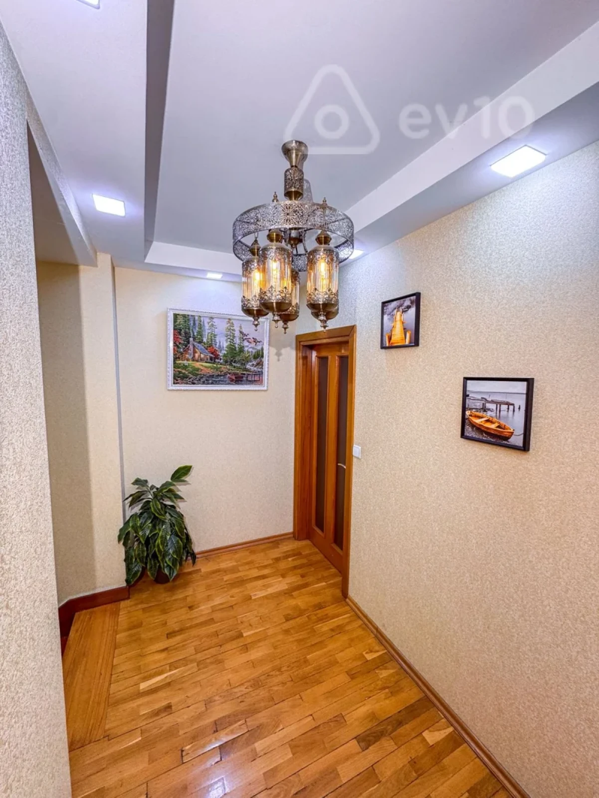 Kirayə verilir 4 otaqlı yeni tikili 200 m²