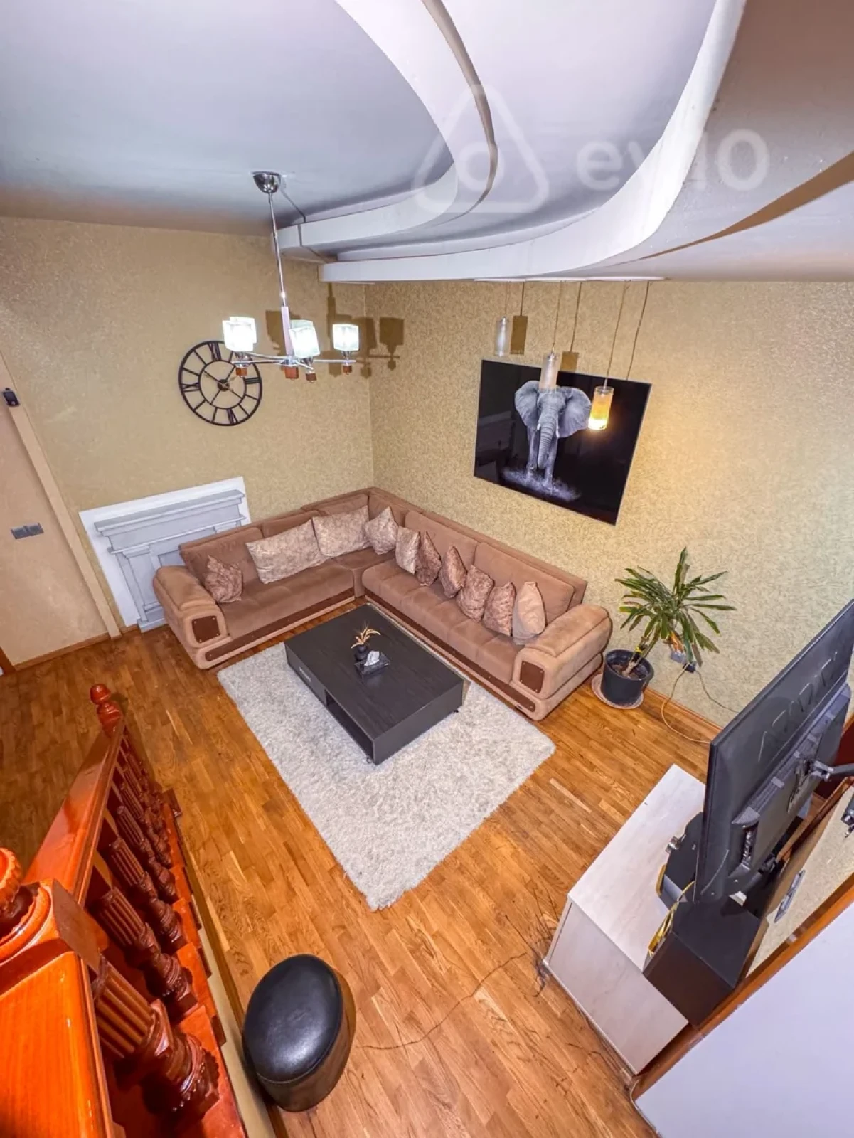 Kirayə verilir 4 otaqlı yeni tikili 200 m²