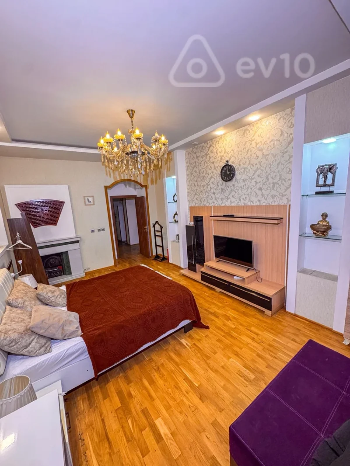 Kirayə verilir 4 otaqlı yeni tikili 200 m²