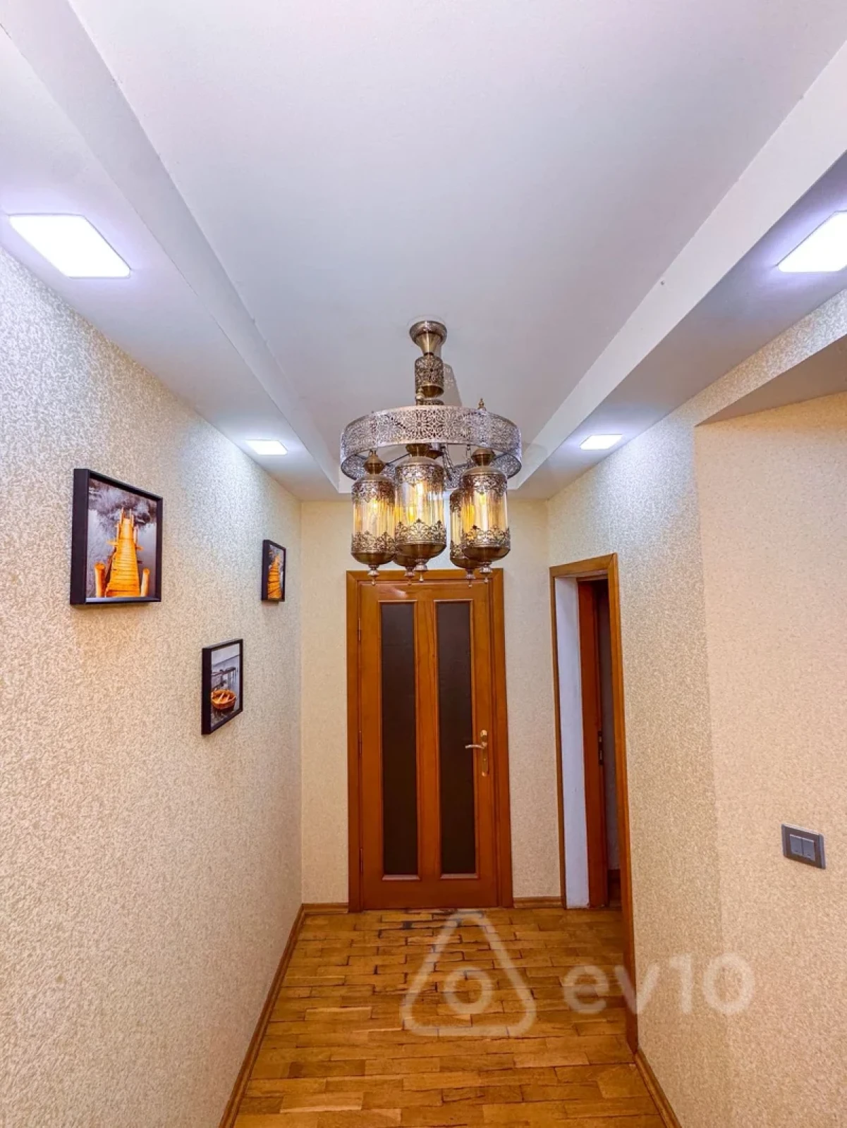 Kirayə verilir 4 otaqlı yeni tikili 200 m²