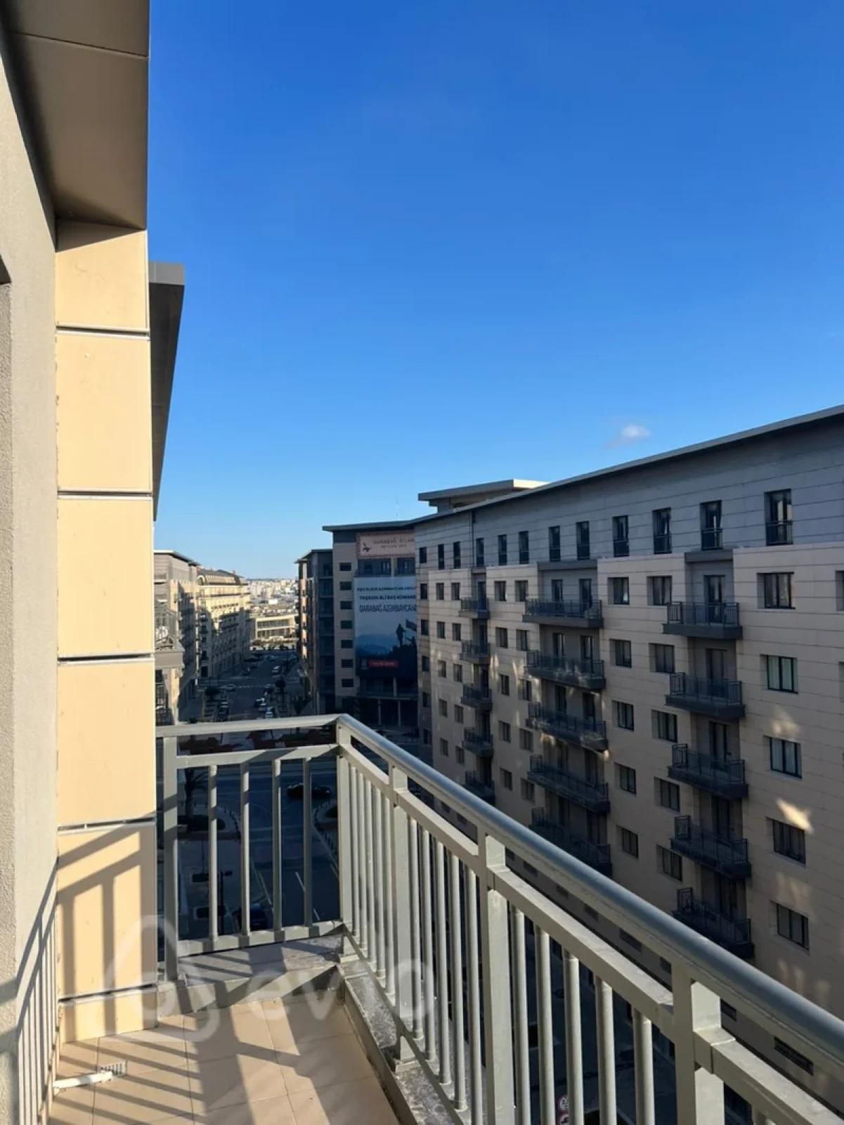 Kirayə verilir 3 otaqlı yeni tikili 100 m²