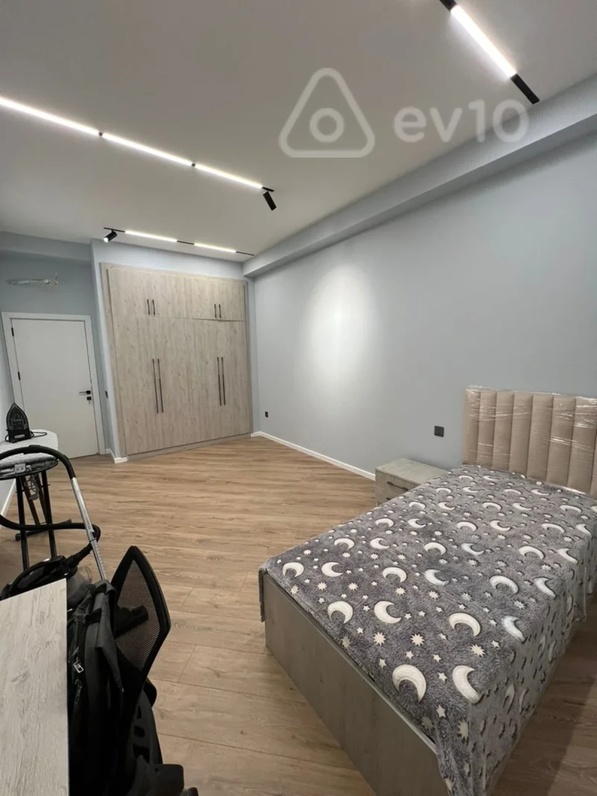 Kirayə verilir 3 otaqlı yeni tikili 100 m²