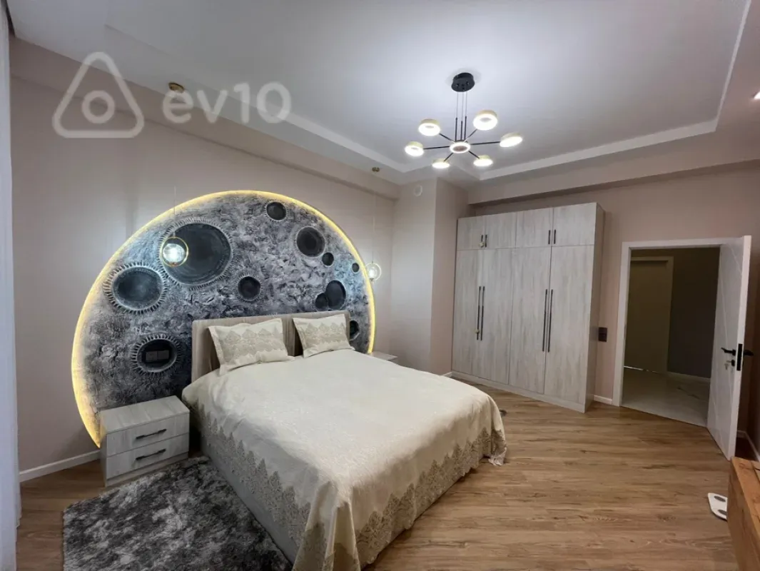 Kirayə verilir 3 otaqlı yeni tikili 100 m²