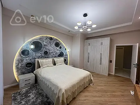 Kirayə verilir 3 otaqlı yeni tikili 100 m²