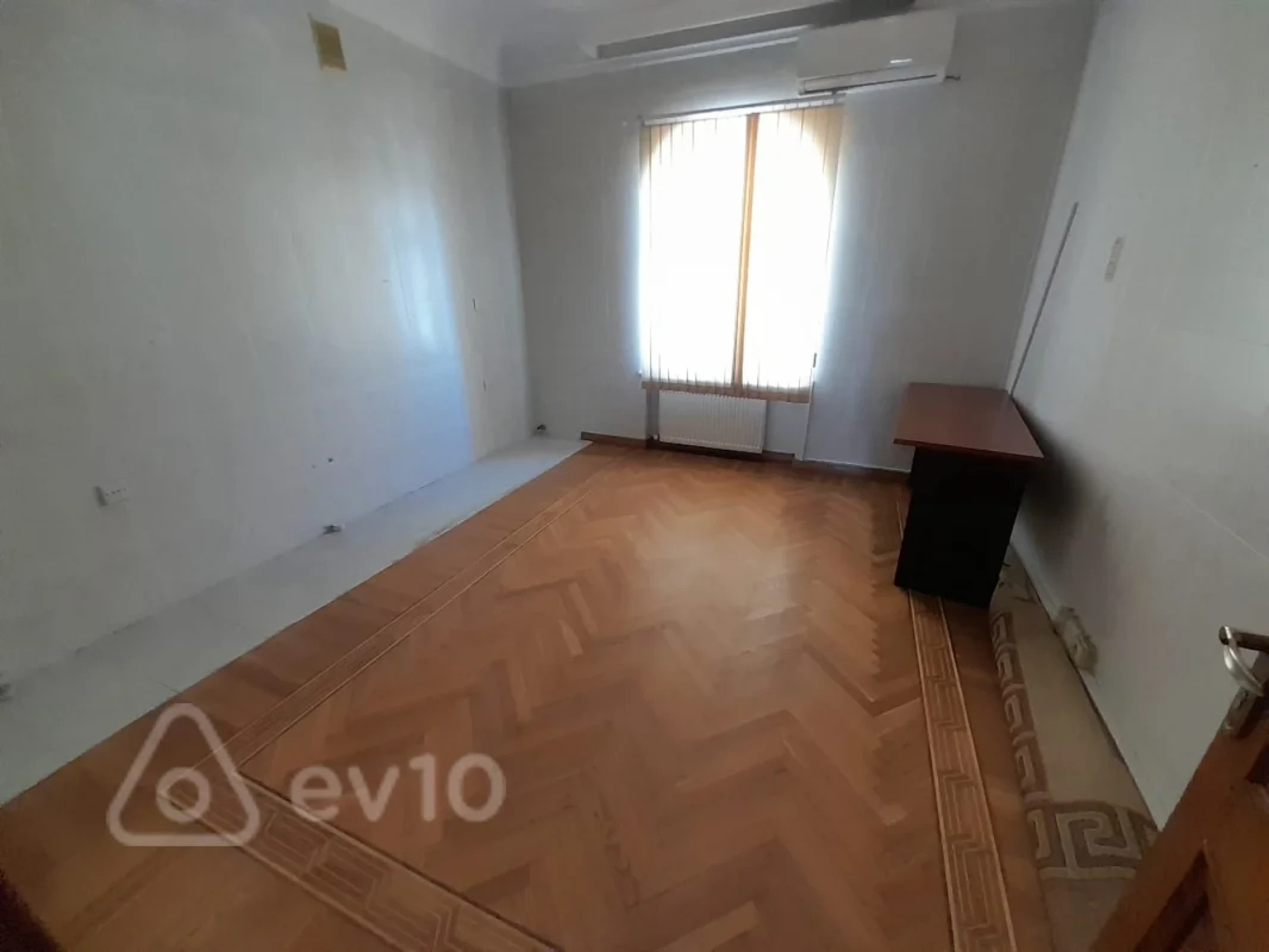 Kirayə verilir mənzil 735 m²