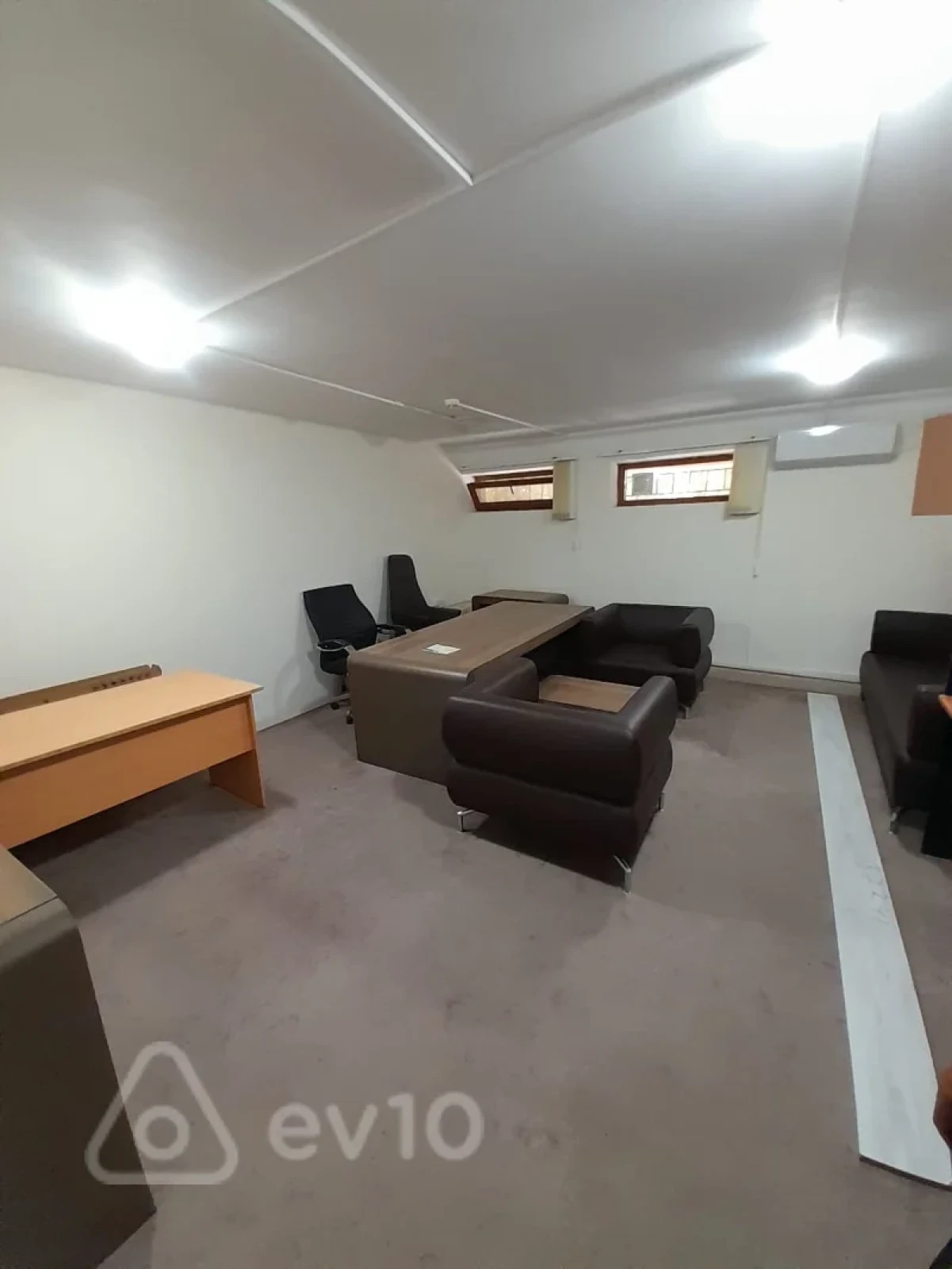 Kirayə verilir mənzil 735 m²