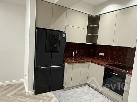 Satılır 2 otaqlı yeni tikili 68 m²