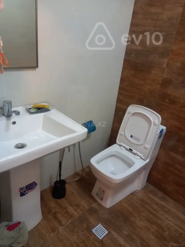 Kirayə verilir 2 otaqlı yeni tikili 85 m²