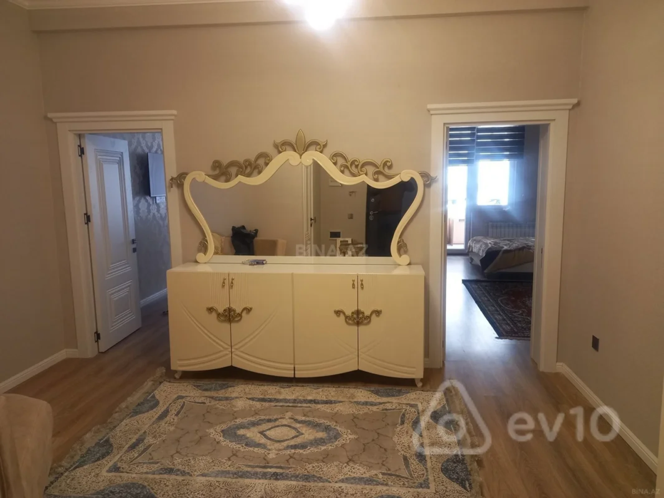 Kirayə verilir 2 otaqlı yeni tikili 85 m²