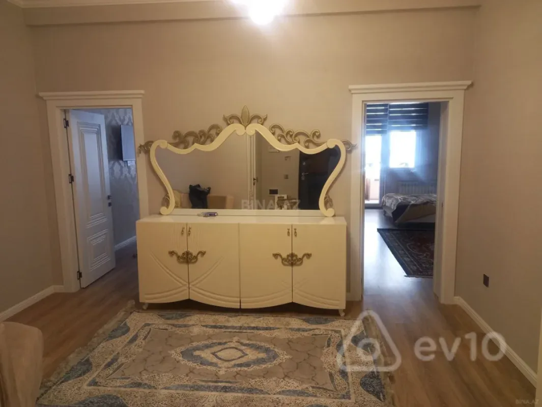 Kirayə verilir 2 otaqlı yeni tikili 85 m²