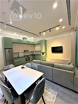 Kirayə verilir 3 otaqlı yeni tikili 100 m²