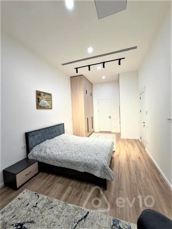 Kirayə verilir 3 otaqlı yeni tikili 100 m²