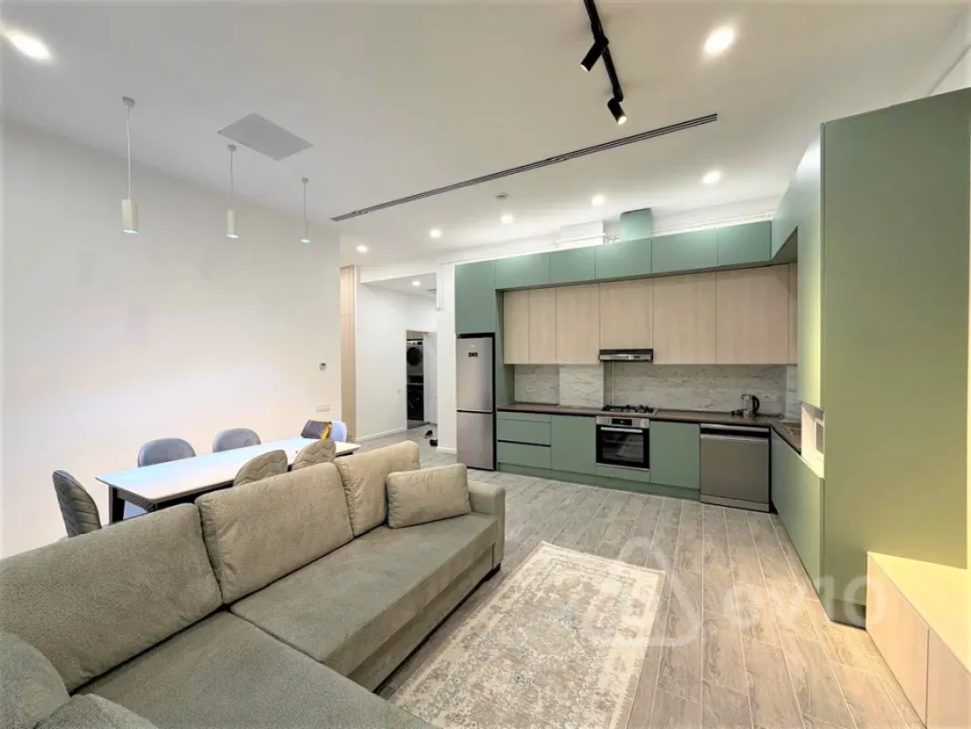 Kirayə verilir 3 otaqlı yeni tikili 100 m²