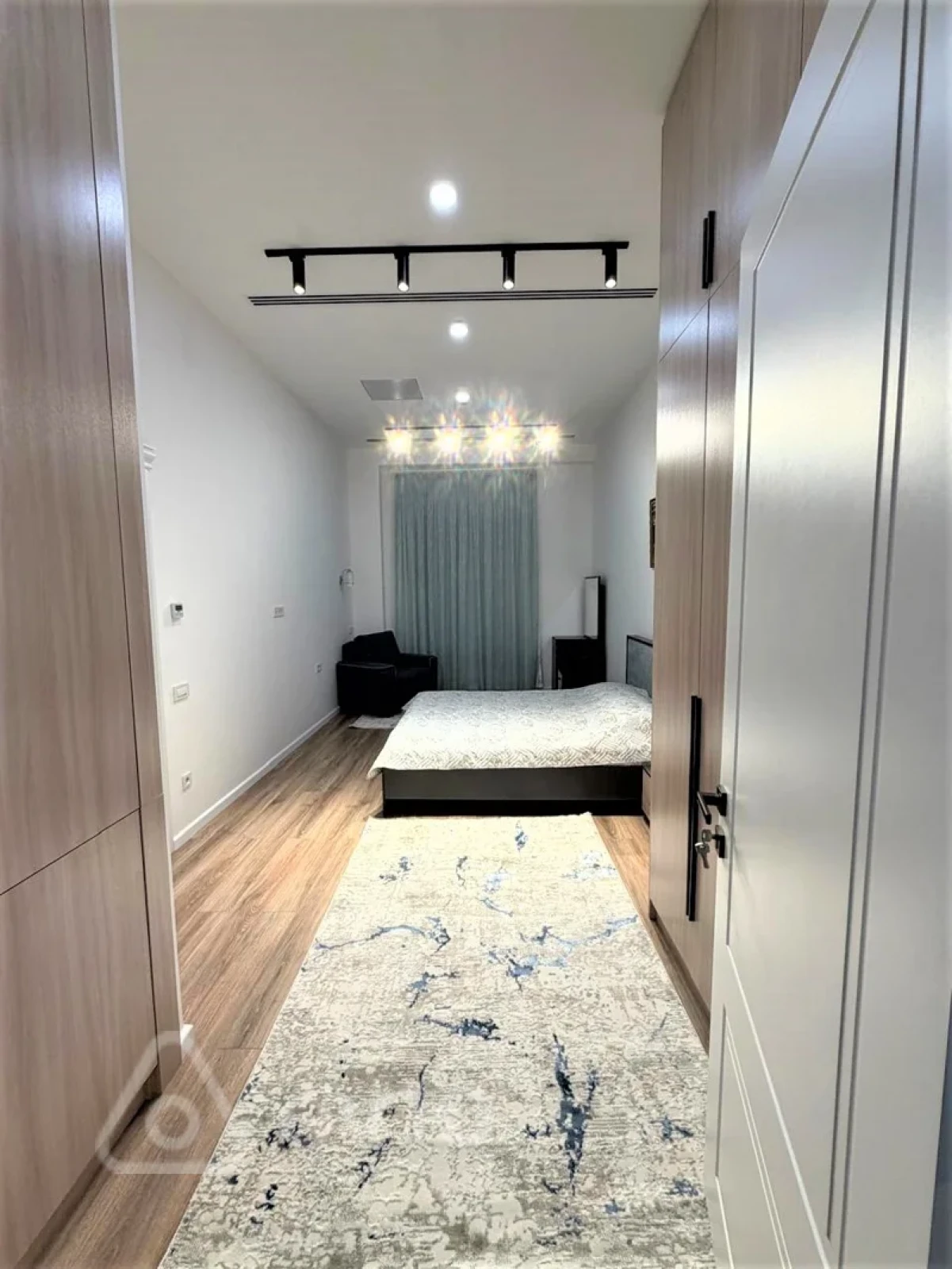 Kirayə verilir 3 otaqlı yeni tikili 100 m²