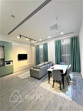 Kirayə verilir 3 otaqlı yeni tikili 100 m²