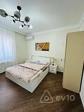 Satılır 4 otaqlı həyət evi 140 m²