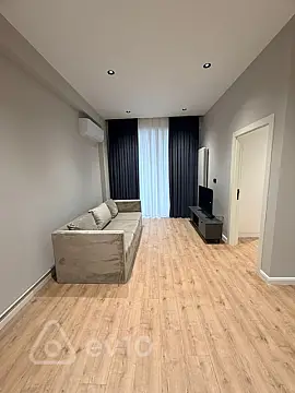 Kirayə verilir 2 otaqlı yeni tikili 71 m²