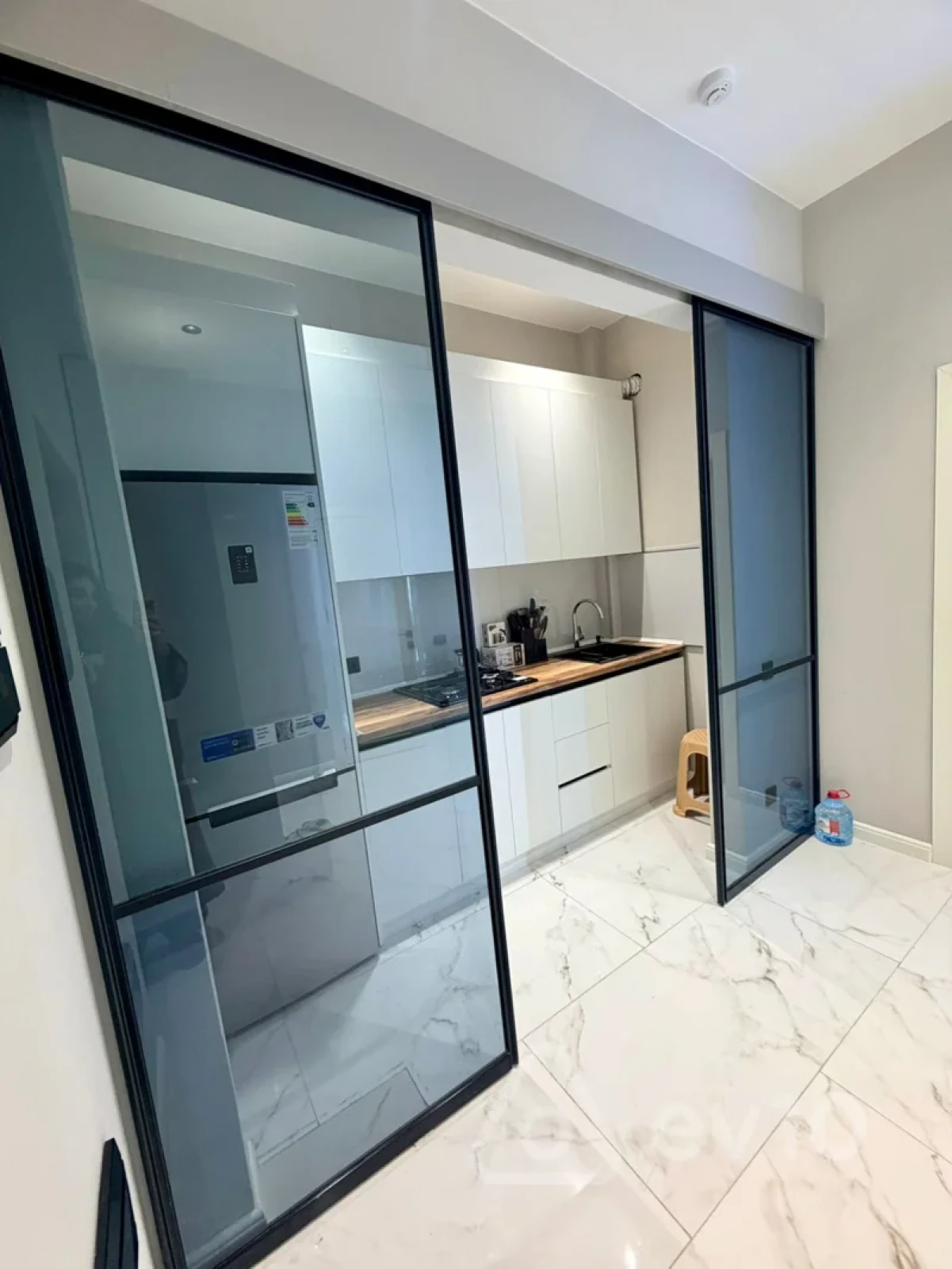 Kirayə verilir 2 otaqlı yeni tikili 71 m²