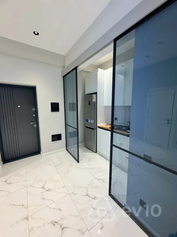 Kirayə verilir 2 otaqlı yeni tikili 71 m²