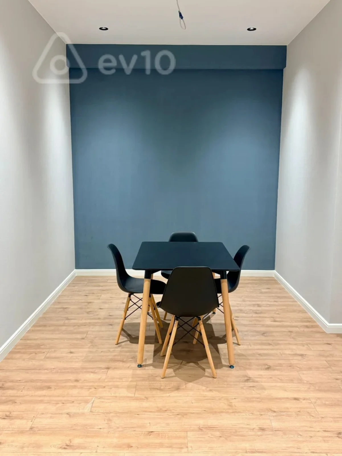 Kirayə verilir 2 otaqlı yeni tikili 71 m²