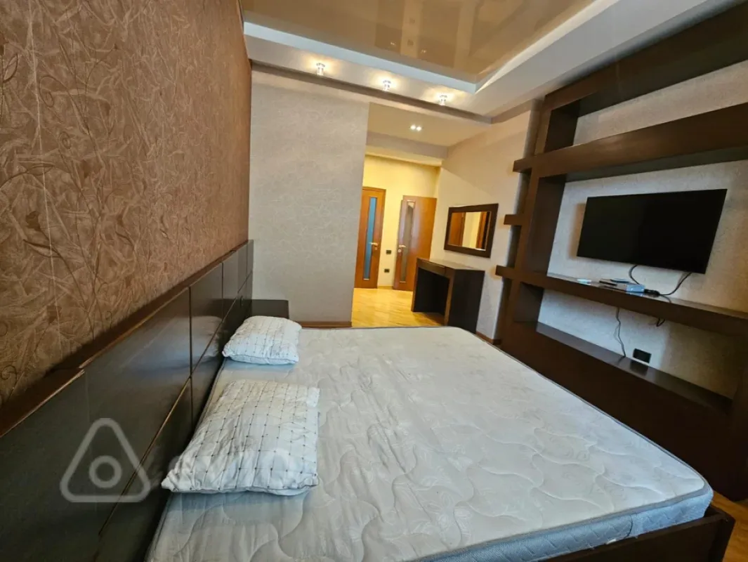 Satılır 2 otaqlı yeni tikili 110 m²