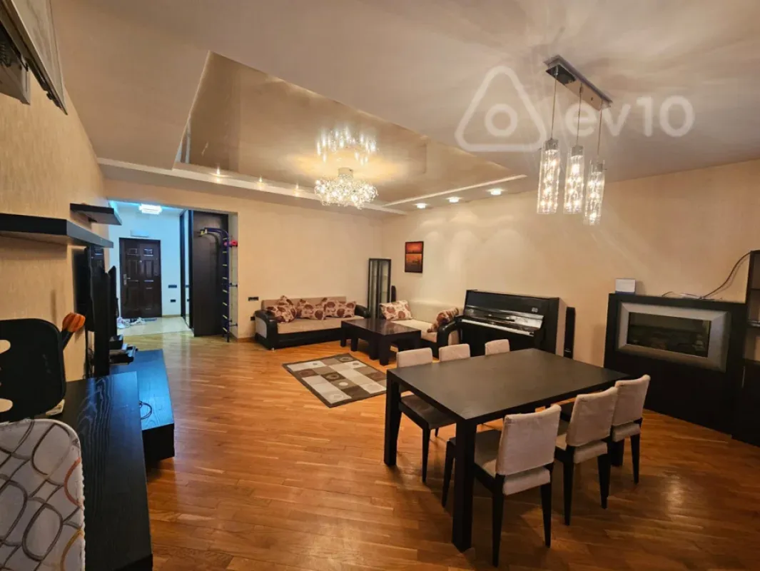 Satılır 2 otaqlı yeni tikili 110 m²