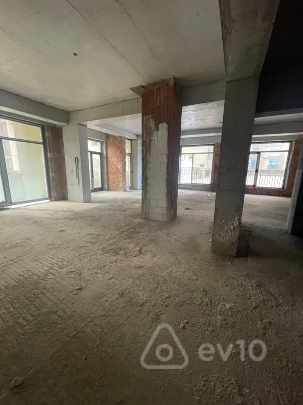 Satılır 4 otaqlı yeni tikili 157.5 m²
