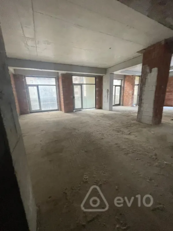 Satılır 4 otaqlı yeni tikili 157.5 m²