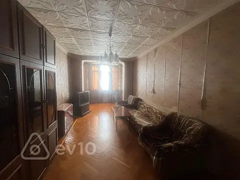 Satılır 3 otaqlı köhnə tikili 86 m² — Bakı, Nizami 3 otaq 86.00 m²