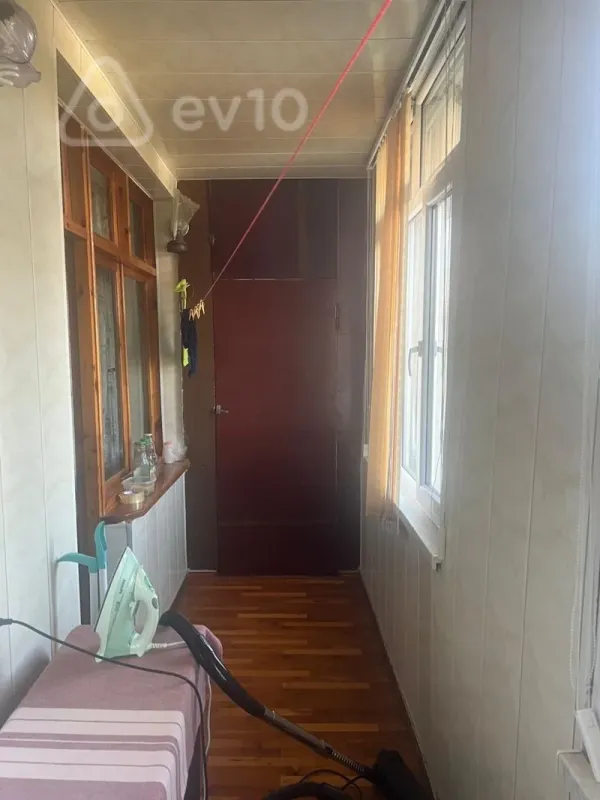 Satılır 3 otaqlı köhnə tikili 86 m²