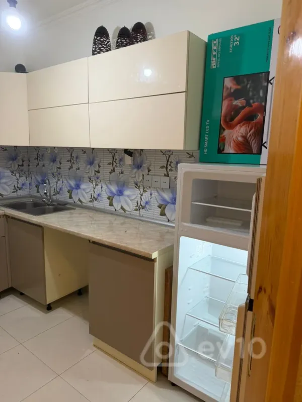 Kirayə verilir 2 otaqlı yeni tikili 70 m²