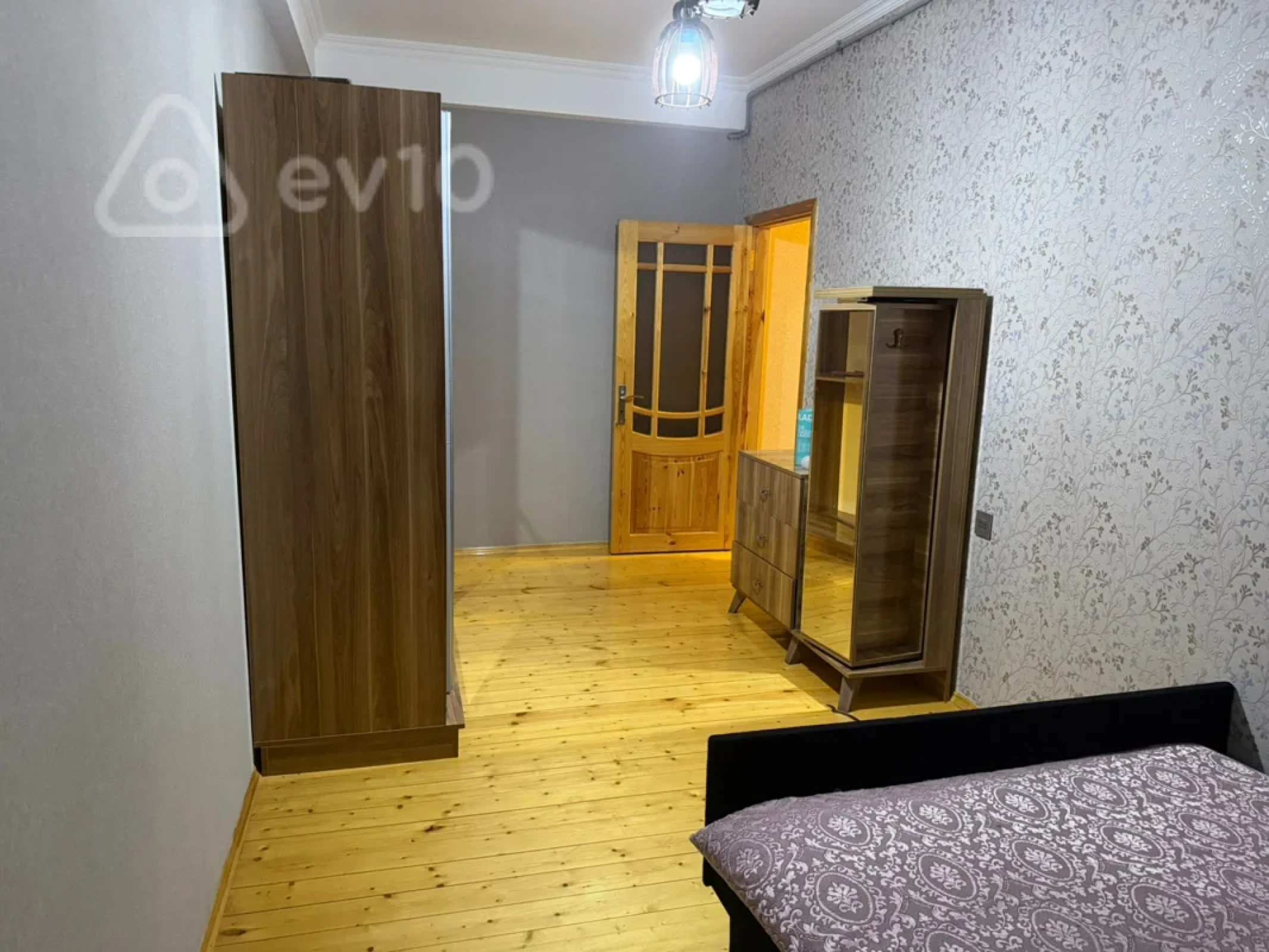 Kirayə verilir 2 otaqlı yeni tikili 70 m²