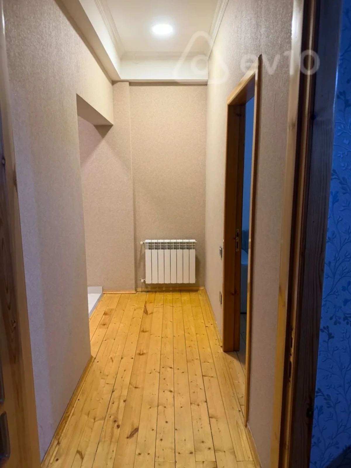 Kirayə verilir 2 otaqlı yeni tikili 70 m²