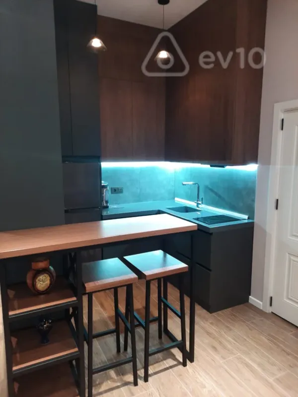 Kirayə verilir 2 otaqlı yeni tikili 51 m²