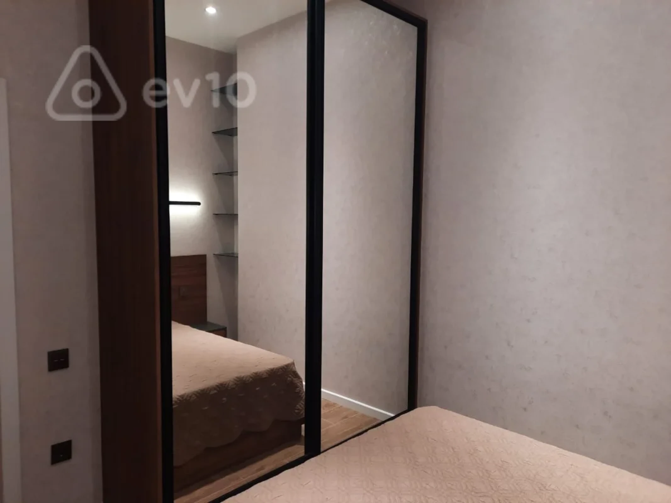 Kirayə verilir 2 otaqlı yeni tikili 51 m²