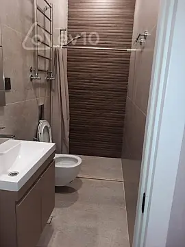 Kirayə verilir 2 otaqlı yeni tikili 51 m²