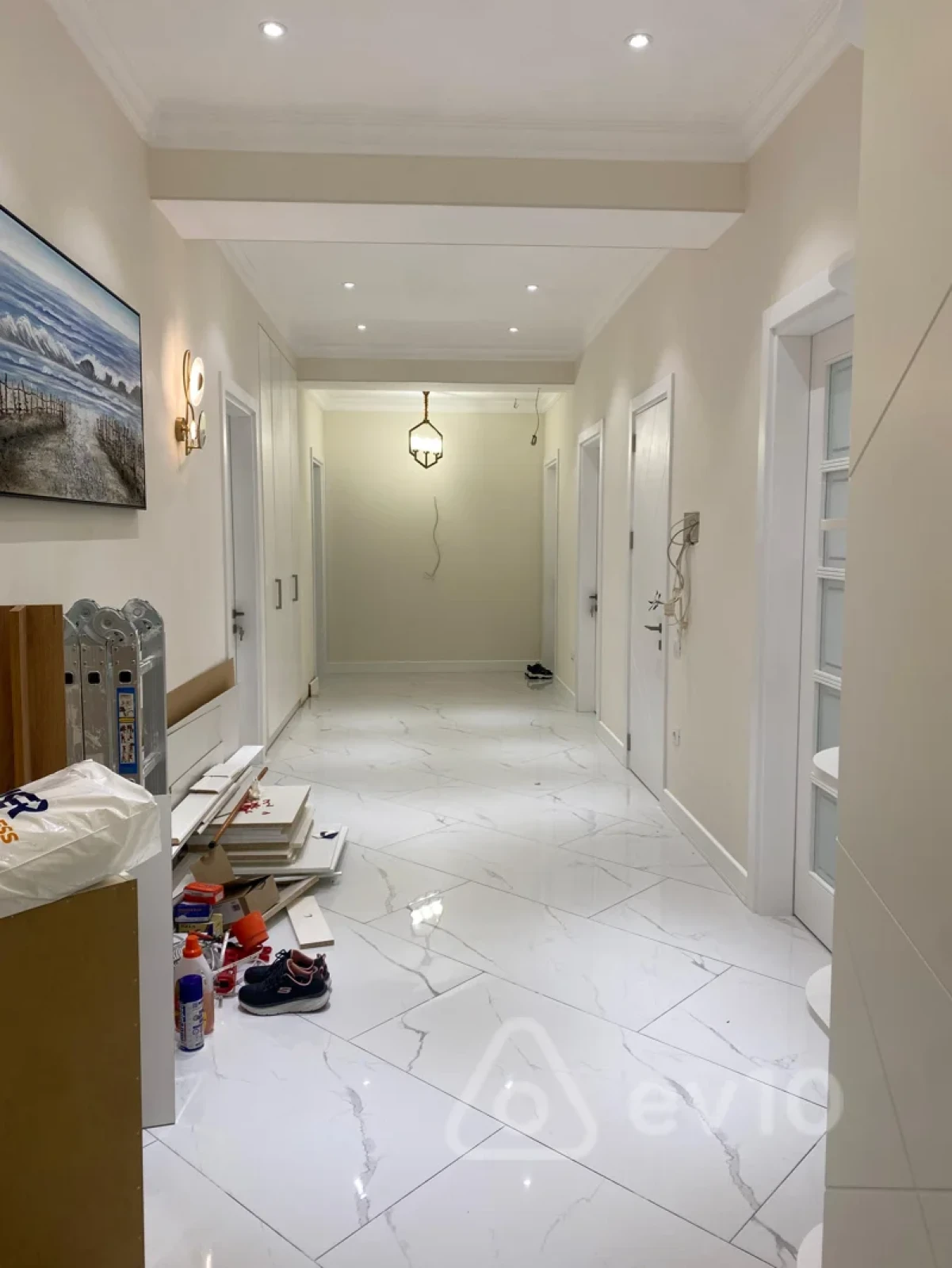 Kirayə verilir 4 otaqlı yeni tikili 220 m²