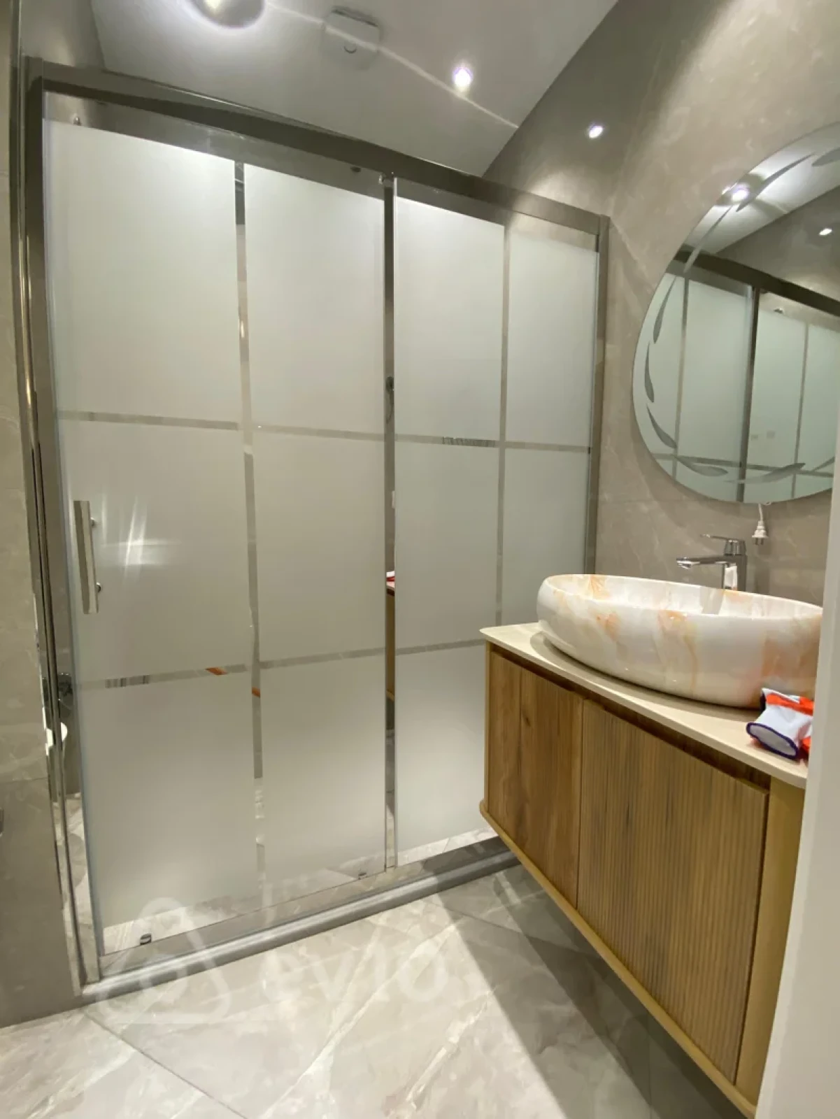 Kirayə verilir 4 otaqlı yeni tikili 220 m²