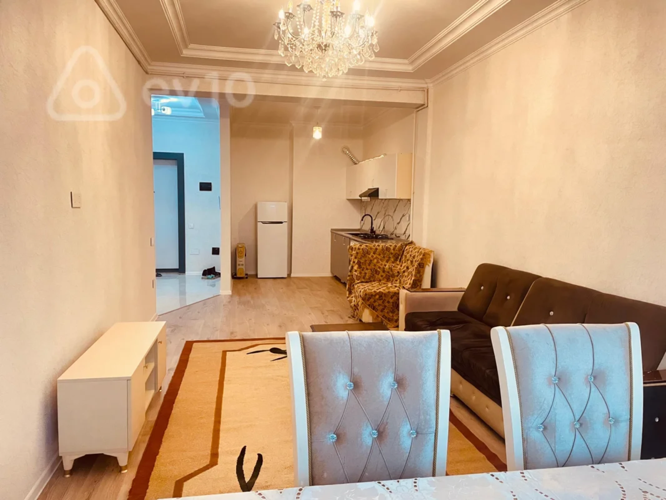 Kirayə verilir 2 otaqlı yeni tikili 70 m²