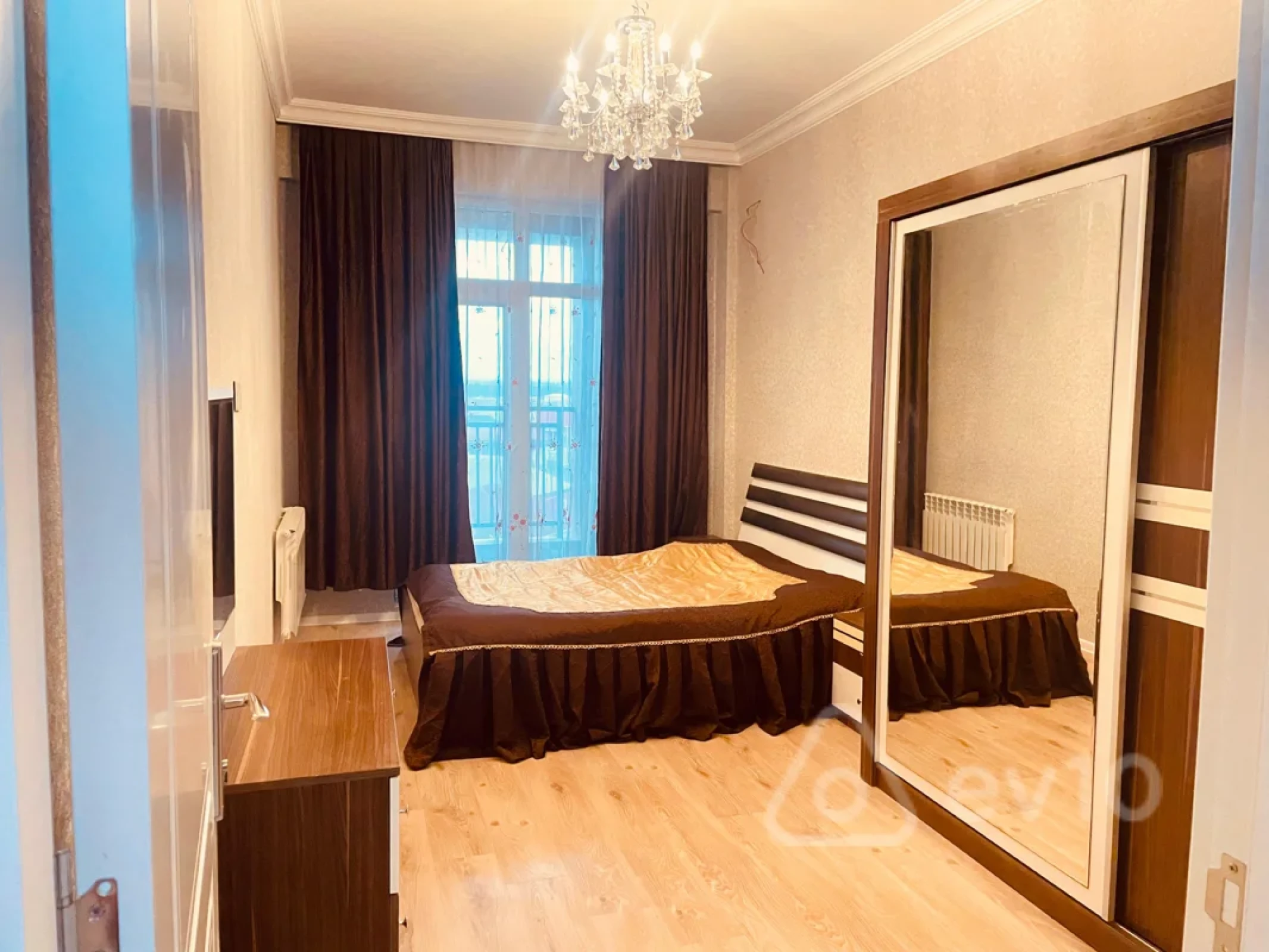 Kirayə verilir 2 otaqlı yeni tikili 70 m²