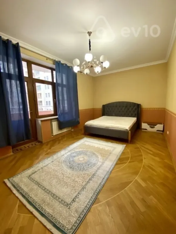 Kirayə verilir 3 otaqlı yeni tikili 148 m²
