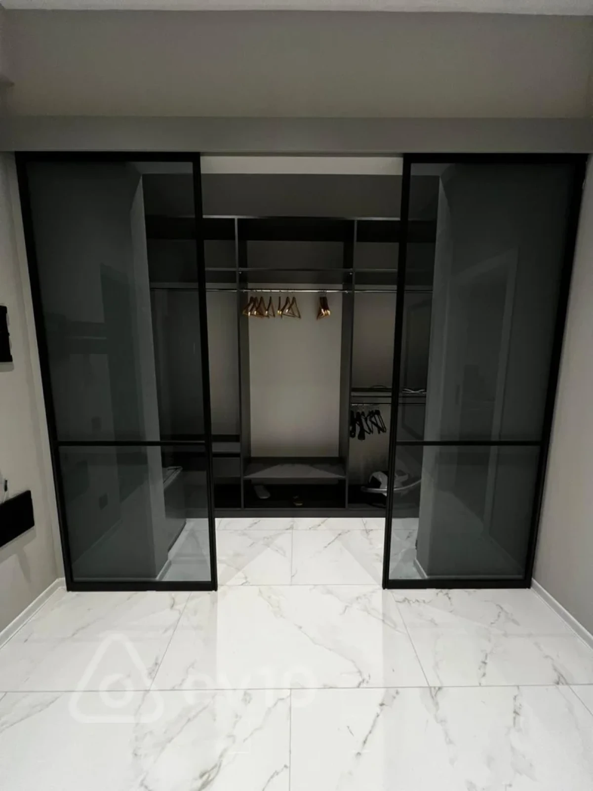 Kirayə verilir 2 otaqlı yeni tikili 72 m²