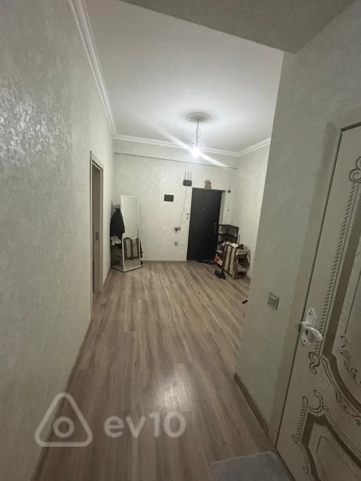 Satılır 3 otaqlı yeni tikili 120 m²