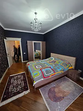 Kirayə verilir 3 otaqlı yeni tikili 150 m²