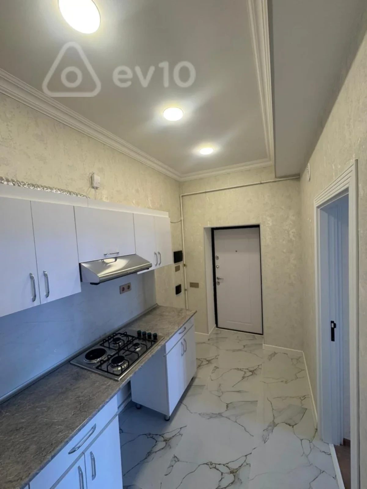 Kirayə verilir 2 otaqlı yeni tikili 46 m²