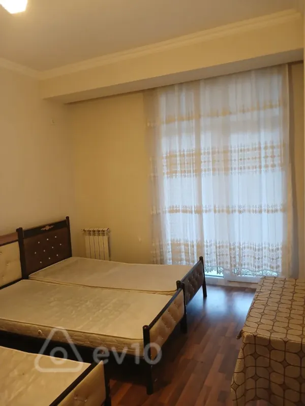 Satılır 2 otaqlı yeni tikili 75 m²