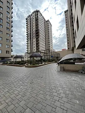 Satılır 2 otaqlı yeni tikili 75 m²