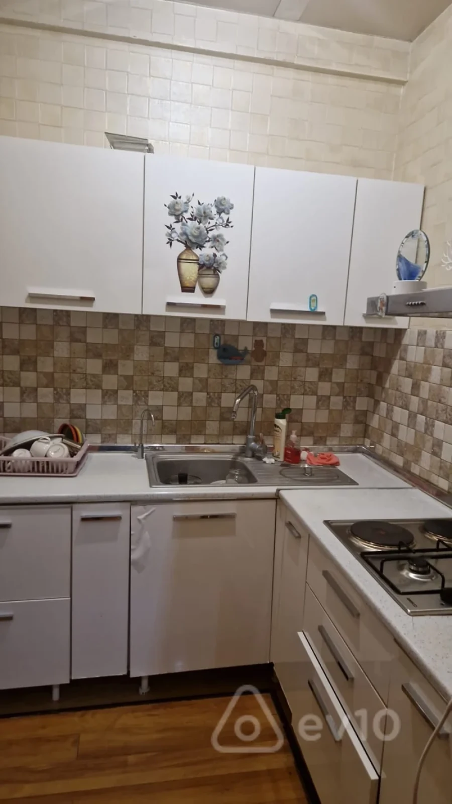 Satılır 2 otaqlı yeni tikili 60 m²