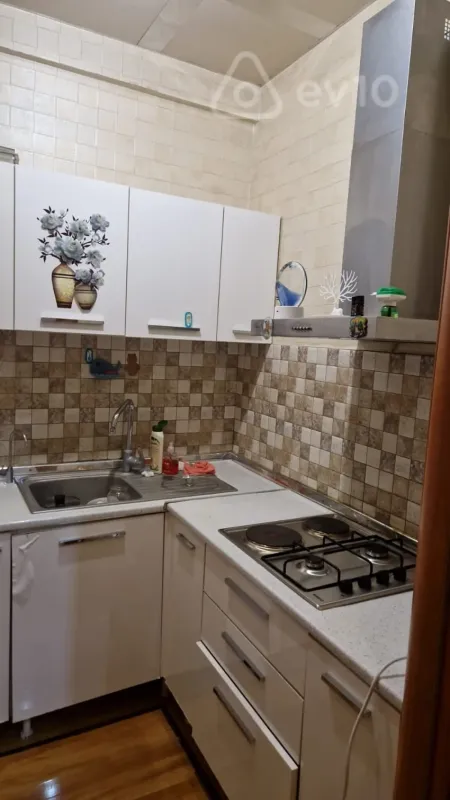 Satılır 2 otaqlı yeni tikili 60 m²