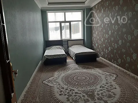 Kirayə verilir 4 otaqlı yeni tikili 150 m²